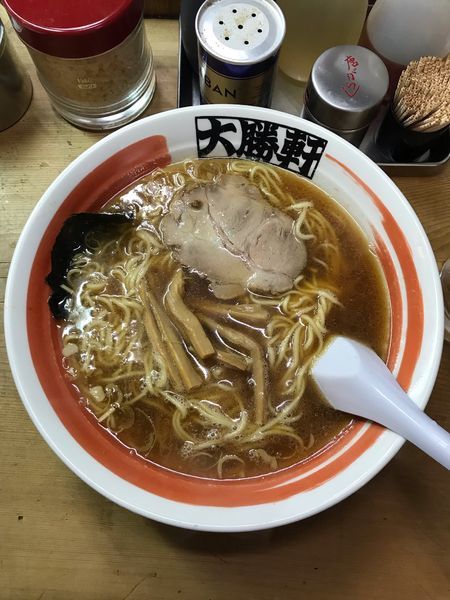 「ラーメン 590円(細麺)、中盛 70円」@中野大勝軒の写真