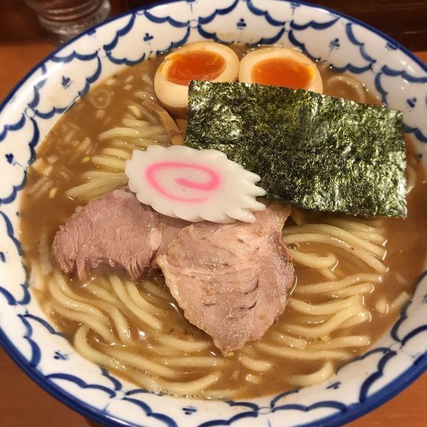 「中華そば 中盛 味玉」@麺恋処 いそじの写真