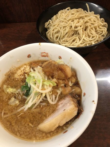 「小つけ麺（麺少なめ・にんにく・あぶら）¥900+生卵」@ラーメン二郎 めじろ台店の写真