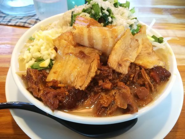 「ガツ盛軟骨麺（大盛り）」@二代目 白神の写真