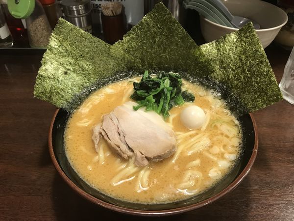 「豚骨味噌ラーメン・並＋クーポン味玉」@横濱家系 豚骨醤油ラーメン 蒲田 いっ家の写真