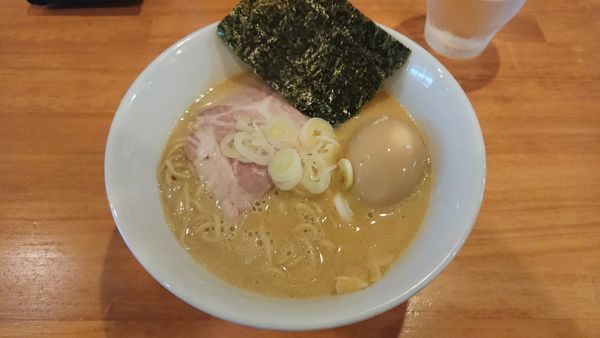 「濃厚鶏らーめん醤油 730円 + 味玉 100円 + 替玉」@らーめん コッコの写真