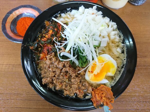 「ニラタマヒーヒー麺（硬め、多め）」@ライスとらーめん立川家 いせさき店の写真