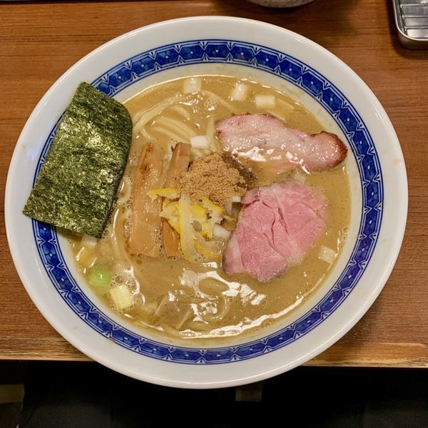 濃厚豚骨魚介らーめん