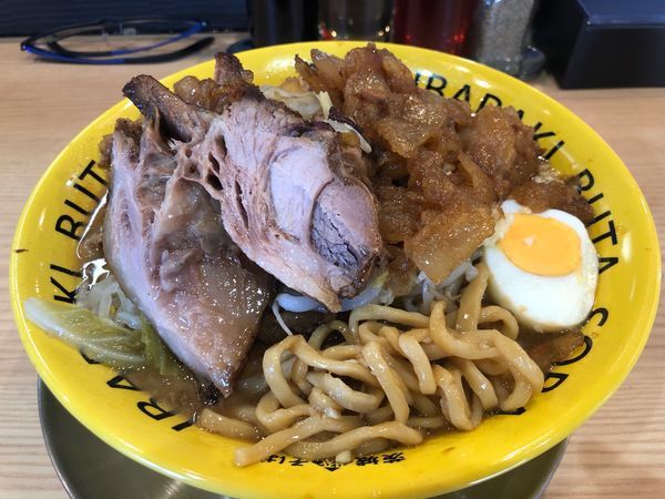 「豚そば850円、野菜増し60円、脂増し50円」@茨城豚そば 特龍 水戸堀町店の写真