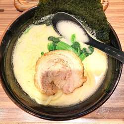 塩とんこつラーメン