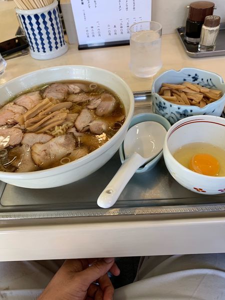 「チャーシュー麺 メンマ 生卵」@永福町大勝軒の写真
