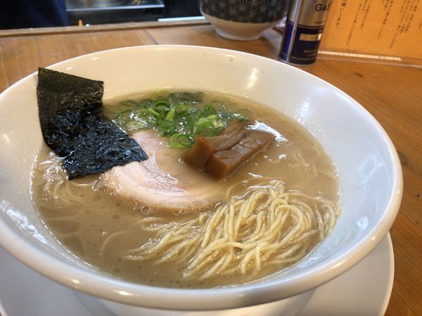 「豚白湯らーめん 680円」@ろく月の写真