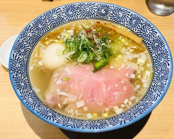 「塩蕎麦＋玉子（￥900）」@初代葱寅 御茶ノ水店の写真