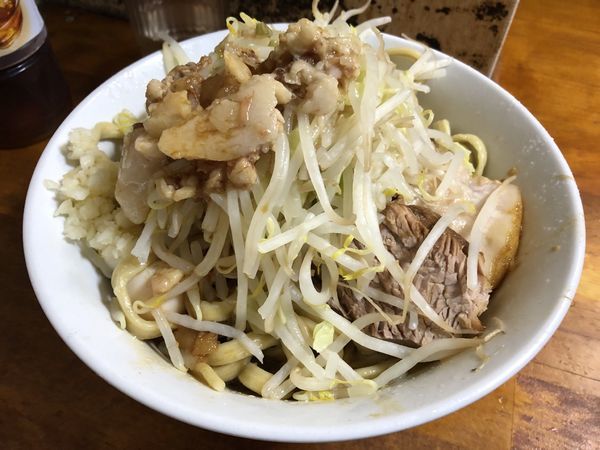 「小ラーメンうずら全マシ」@蓮爾 新町一丁目店の写真
