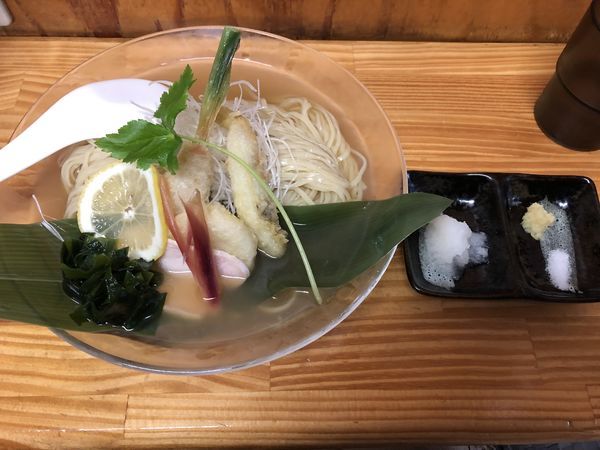 「【限定】冷やし鱚煮干しそば」@中華そば よしかわの写真