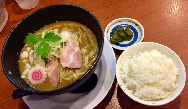 「カレーラーメン 〜辛さ２ver〜 & ごはん小」@ラーメン 奏の写真
