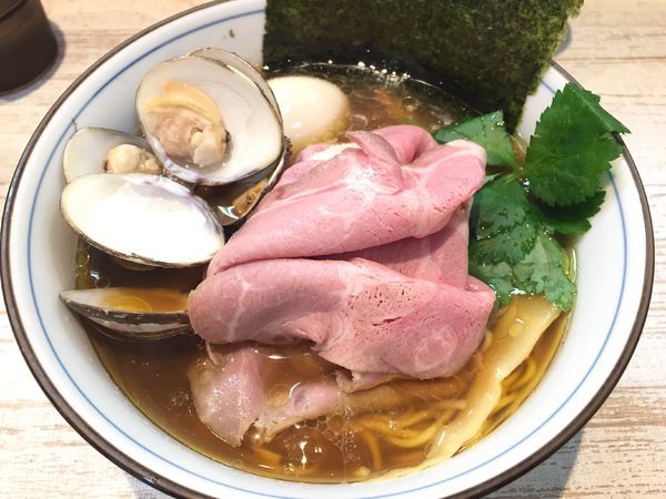 「特製蛤そば 濃口醤油」@中華そば 四つ葉の写真