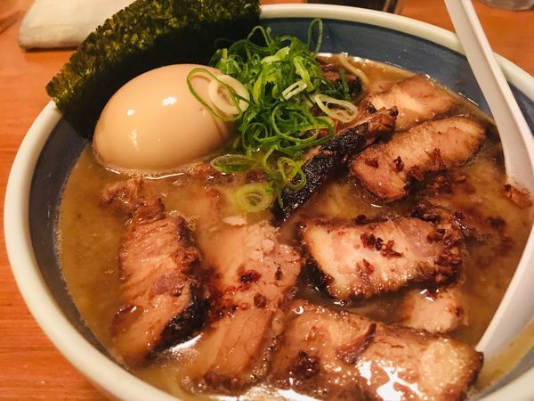 「肉そば 大盛り煮卵トッピング」@中華そば しんの助の写真