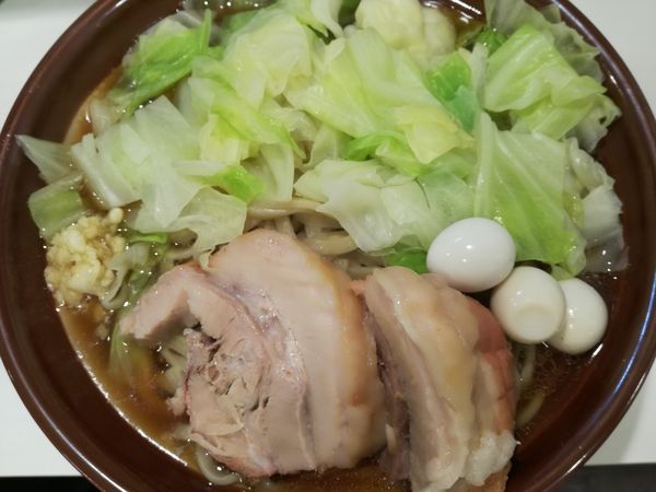 「ラーメン:800円（特盛:200円）」@ハイパーファットンの写真