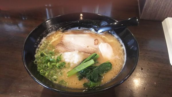 「鶏白湯らーめん」@六代目 麺処「まるは」極 西船橋店の写真