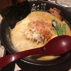 マイルドカレーラーメン + チーズ + 麦ごはん(小)