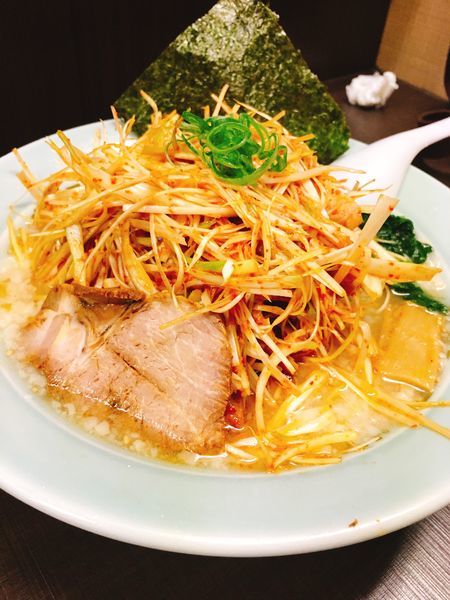 「塩ラーメン トリプル赤ネギ」@ラーメンショップ椿 ひたちなか店の写真