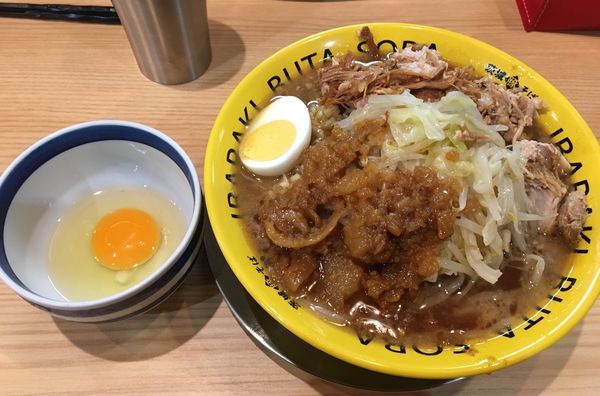 「豚そば  玉子 ニンニク  ヤサイアブラちょいマシ」@茨城豚そば 特龍 水戸堀町店の写真
