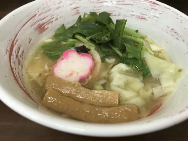 「魚介しおらーめん+ワンタン」@4代目松屋食堂の写真