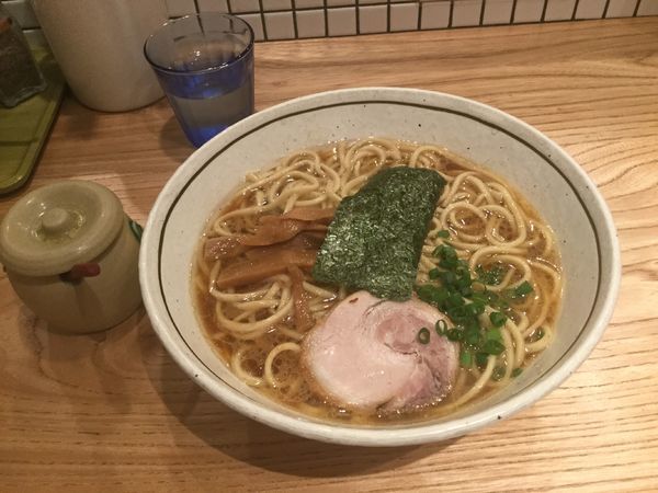「正油らーめん・中盛(¥750+100)」@らーめん なないろの写真
