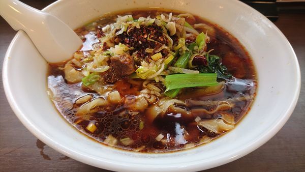 「マーラー牛肉刀削麺 大盛」@味蔵の写真