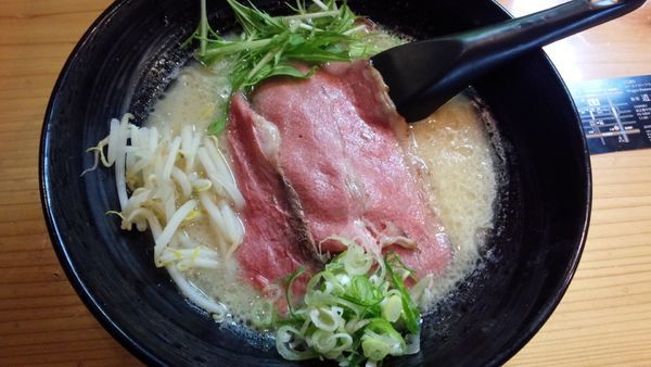 「チャーギュウ麺塩」@ラーメン 道玄の写真