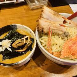 濃厚な蟹つけ麺