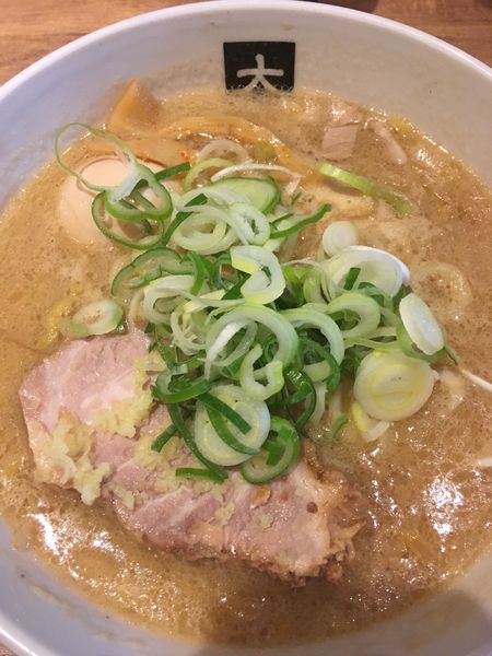 「味噌らーめん＋煮たまご＋もやし」@大島の写真