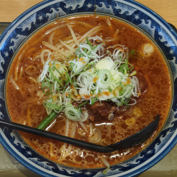 「【期間限定】麻辣ラーメン750円」@らーめん食堂 かかし 所沢店の写真