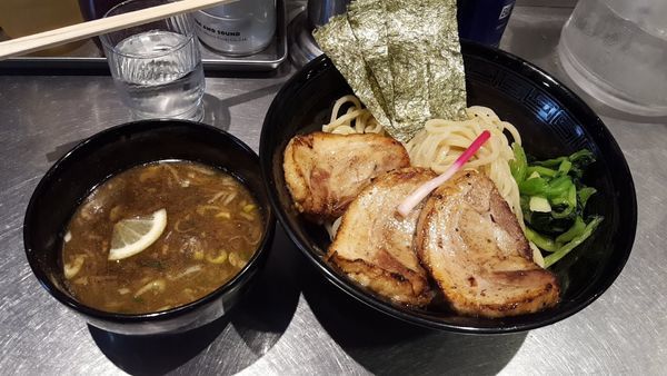 「炙りチャーシューつけ麺」@龍が如しの写真