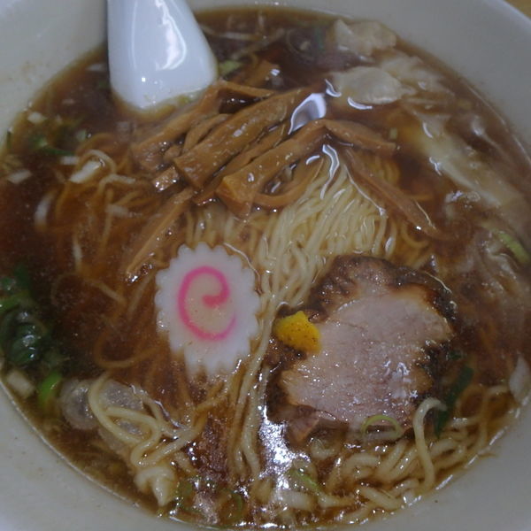「ワンタン麺 (900円)」@大勝軒 東岩槻店の写真
