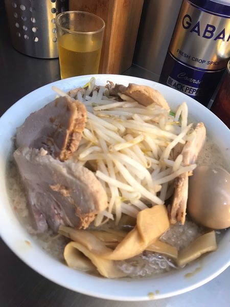 「もやしラーメン、チャーシュー味玉」@ホープ軒 千駄ヶ谷本店の写真