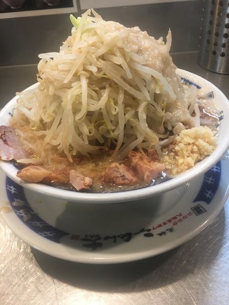 「ラーメン 野菜大盛り、細切れ、にんにく」@らーめん大 蒲田店の写真
