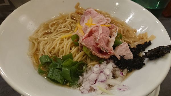 「あっさり煮干しラーメン」@煮干らあめん じんべえの写真