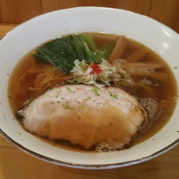 「限定そば(瀬戸内白口いりこと地鶏のあっさり醤油)」@中華そば トランポリンの写真