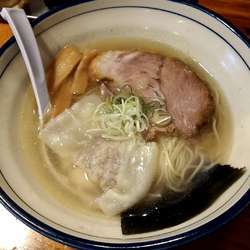 塩ワンタン麺