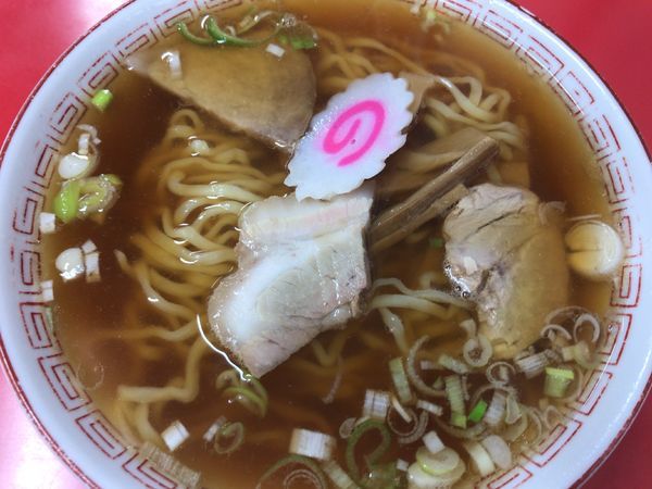 「ラーメン（醤油）650円」@源来軒の写真
