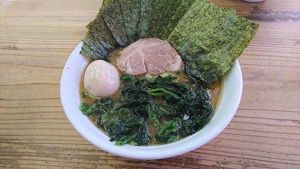 「のりラー 味玉 ほうれん草」@湘南乃家の写真