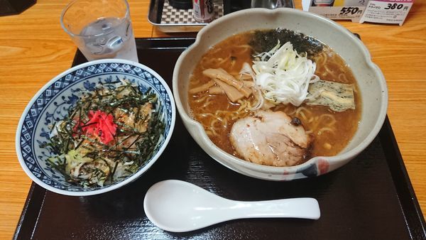 「魚介系らーめん + チャーシュー丼セット 950円」@ゆう喜の写真