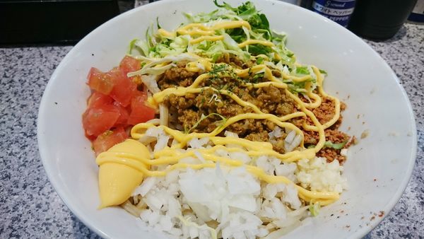 「タコスまぜそば（900円）＋キーマ追加（100円）」@ラーメン宮郎の写真