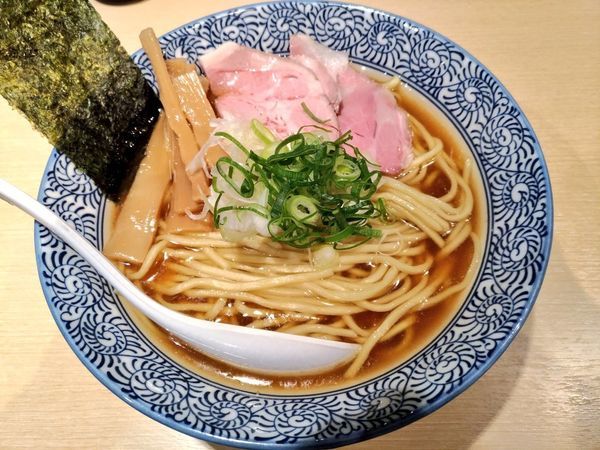 「ゲリラ限定 正統派清湯醤油らーめん」@らー麺 アオキジの写真