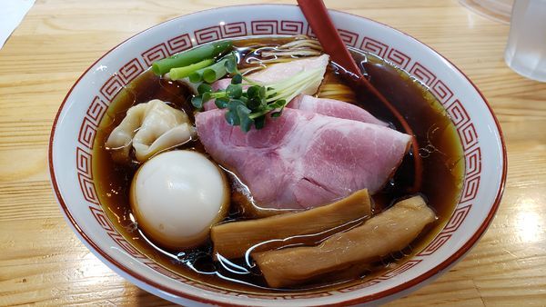 「(松)特級中華そば【醤油】950円☆」@自家製麺 くろ松の写真
