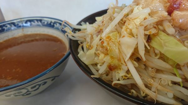 「つけ麺ブタ入り」@魔人豚の写真