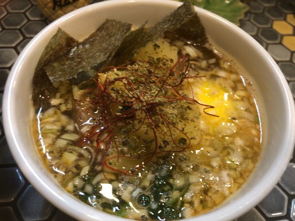 「塩つけ麺いっぱいん」@パイナップルラーメン屋さん パパパパパインの写真