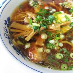 手打ラーメン￥500