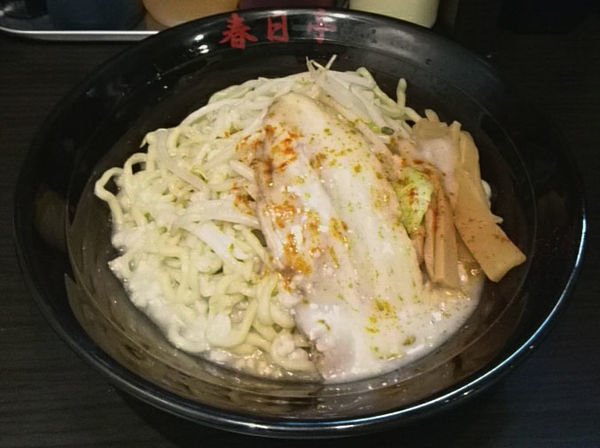 「鳥豚油そば」@油そば専門店 春日亭 渋谷センター街店の写真