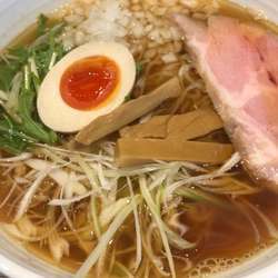 さっぱりしょうゆ煮干しラーメン