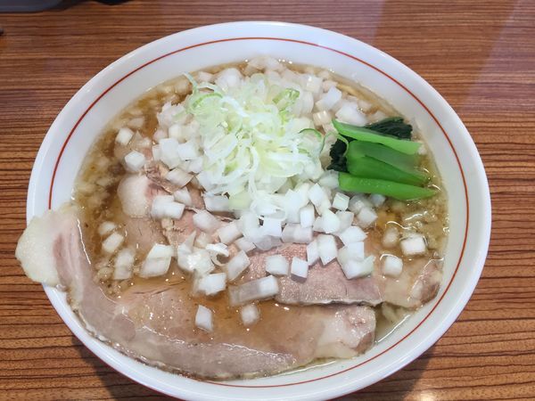 「塩煮干そば【小】玉ねぎトッピング」@niboの写真