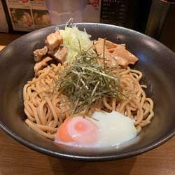 油そば大盛(ゴワゴワ麺)(720円)+温泉たまご(100円
